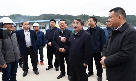 吳煒到三江縣古宜鎮(zhèn)第三初級(jí)中學(xué)項(xiàng)目檢查指導(dǎo)