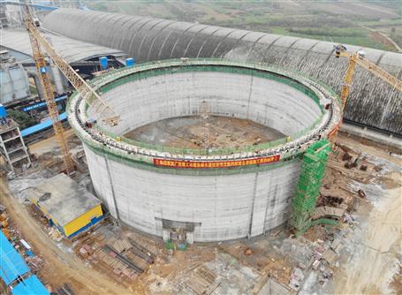 魚(yú)峰水泥技改項(xiàng)目：10天建成內(nèi)徑70米高23米的大型筒倉(cāng)