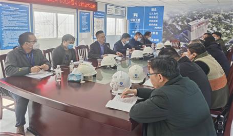 黃鳴到冶建公司項(xiàng)目開(kāi)展歲末質(zhì)量安全綜合大檢查