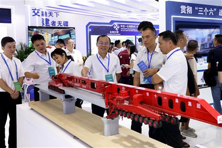 冶建公司組織技術團隊赴桂林參觀中國-東盟建筑科技展