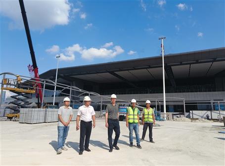 何勇到冶建桂華分公司項(xiàng)目開展國慶節(jié)、中秋節(jié)前檢查